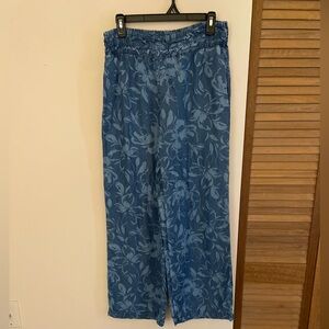 Floral Blue Denim Pants EUC.